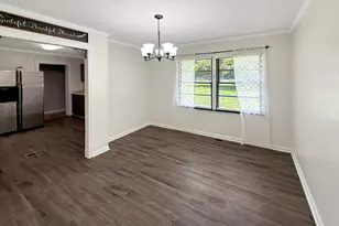 115 Tyus St, Barnesville, GA 30204 - Photo 9