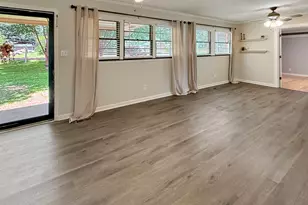 115 Tyus St, Barnesville, GA 30204 - Photo 5