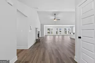420 Seashell Ct, Statham, GA 30666 - Photo 3