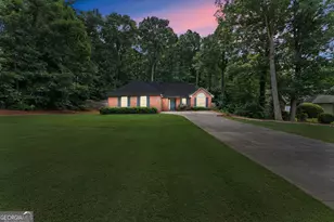 2035 Huntington Hill Trace, Buford, GA 30519 - Photo 3