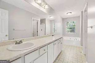 4394 Cross Ln, Decatur, GA 30035 - Photo 9