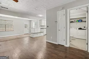 4394 Cross Ln, Decatur, GA 30035 - Photo 7