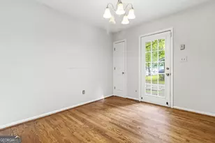 241 Rutledge Dr, Winder, GA 30680 - Photo 9