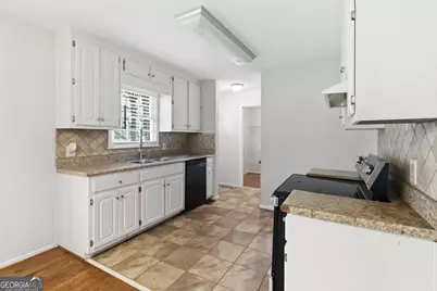 241 Rutledge Drive, Winder, GA 30680 - Photo 11