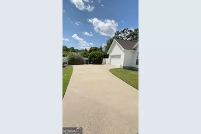 135 Westchester Circle, Dublin, GA 31021 - Photo 7