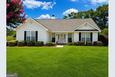 135 Westchester Circle, Dublin, GA 31021 - Photo 1