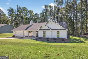 424 Seashell Ct, Statham, GA 30666 - Photo 3