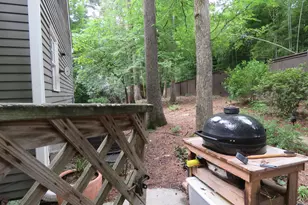 4464 Woodland Brook Dr SE, Atlanta, GA 30339 - Photo 9