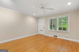 129 Parkside Cir, Decatur, GA 30030 - Photo 9