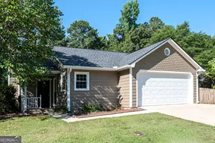 131 Diamond Dr, Athens, GA 30605 - Photo 1