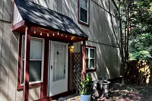1060 Falling Water Dr SE, Smyrna, GA 30080 - Photo 3