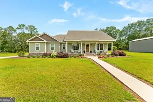 334 W Pine St, Metter, GA 30439 - Photo 39