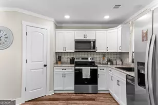 334 W Pine St, Metter, GA 30439 - Photo 17