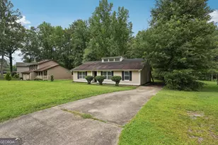 7335 Connell Rd, Fairburn, GA 30213 - Photo 5
