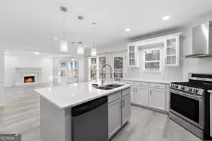 1150 River Overlook Dr, Lawrenceville, GA 30043 - Photo 7