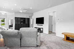 100 Etowah Dr, Griffin, GA 30223 - Photo 11