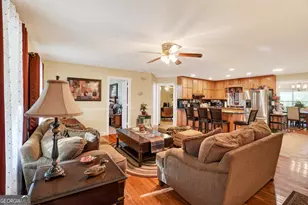 227 Shady Ln, Williamson, GA 30292 - Photo 9