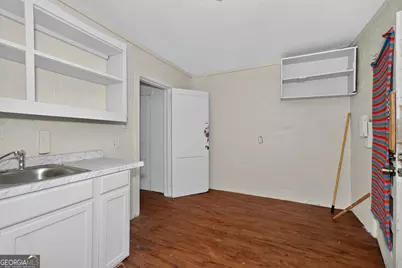 819 W Gordon Avenue, Albany, GA 31701 - Photo 5