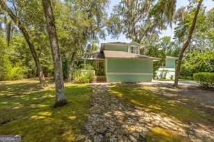 123 Plemmons Dr, Saint Simons, GA 31522 - Photo 3