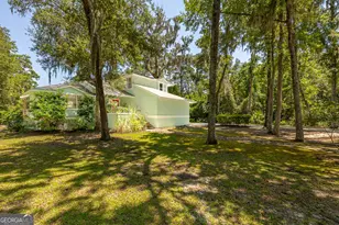 123 Plemmons Dr, Saint Simons, GA 31522 - Photo 9