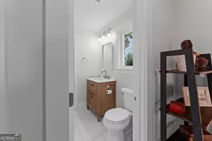 711 E 32nd St, Savannah, GA 31401 - Photo 37