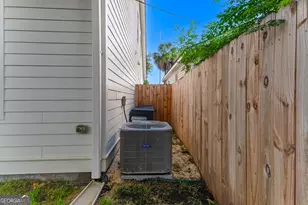 711 E 32nd St, Savannah, GA 31401 - Photo 13