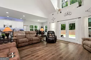 108 Richmond Cir, Statham, GA 30666 - Photo 9