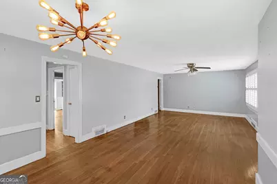 1077 Helen Street, Morrow, GA 30260 - Photo 3