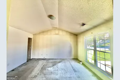 5781 Eagles Feather Lane, Riverdale, GA 30274 - Photo 13
