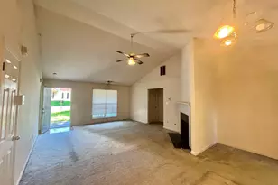 5781 Eagles Feather Ln, Riverdale, GA 30274 - Photo 3