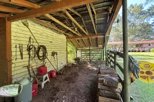 152 Crest Dr, Cochran, GA 31014 - Photo 45