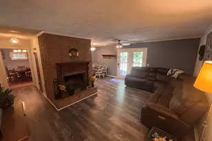 152 Crest Dr, Cochran, GA 31014 - Photo 13