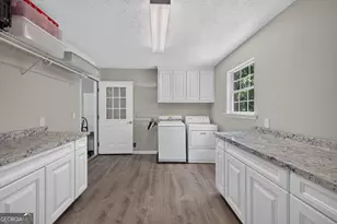 1074 Westchester Dr SW, Lilburn, GA 30047 - Photo 33