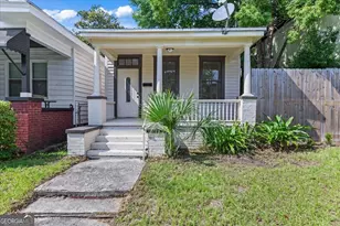 604 W 40th St, Savannah, GA 31415 - Photo 1