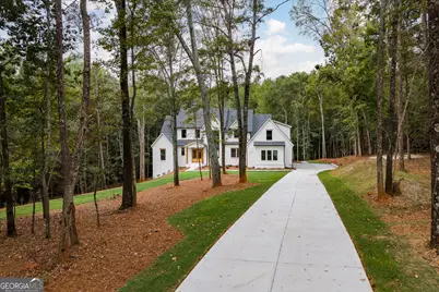 242 Carriage Avenue, Jefferson, GA 30549 - Photo 3