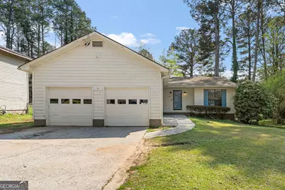 528 Raintree Drive, Jonesboro, GA 30238 - Photo 1