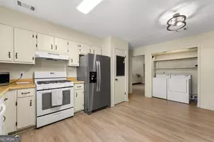 528 Raintree Dr, Jonesboro, GA 30238 - Photo 15
