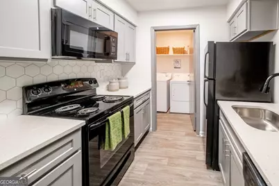 1900 Rosemont Parkway #502, Roswell, GA 30076 - Photo 1