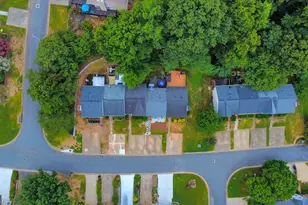 1688 Grist Mill Dr, Marietta, GA 30062 - Photo 31