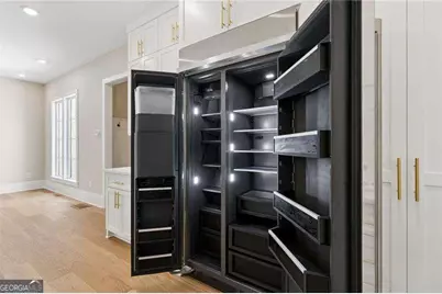 2400 Burch Circle NE, Atlanta, GA 30319 - Photo 23