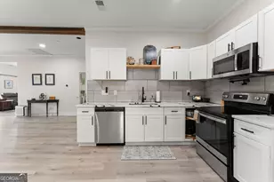 2158 N Broad St, Commerce, GA 30529 - Photo 5