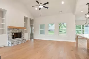 17 Cloverhurst Dr, Newnan, GA 30263 - Photo 5