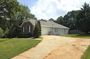 125 Planters Walk, Locust Grove, GA 30248 - Photo 3
