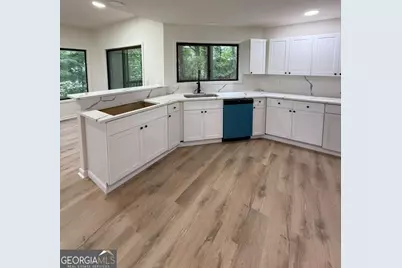 352 N Peak Drive, Alpharetta, GA 30022 - Photo 5