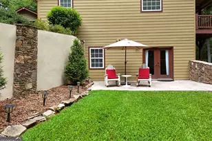 1512 Smithfield Ln, Young Harris, GA 30582 - Photo 3