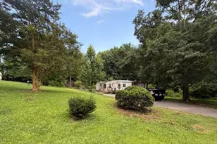 5652 Hemlock St, Lula, GA 30554 - Photo 3