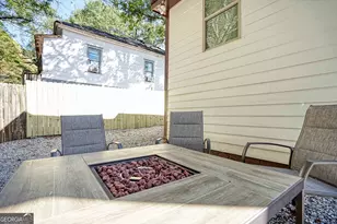 1827 Dunlap Ave, East Point, GA 30344 - Photo 31