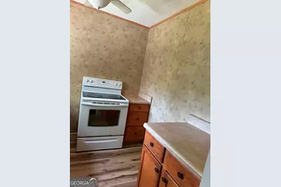3087 Albany Avenue, Waycross, GA 31503 - Photo 9