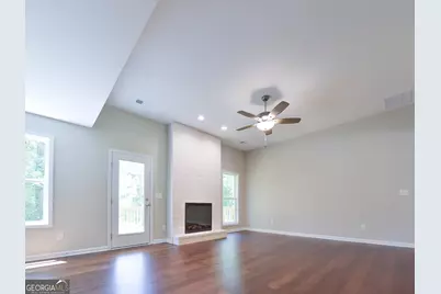 110 Fuller Court, Grantville, GA 30220 - Photo 5