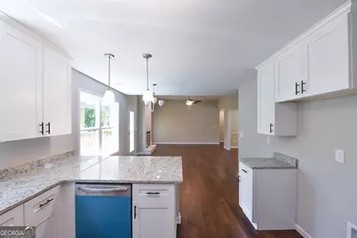 110 Fuller Court, Grantville, GA 30220 - Photo 3